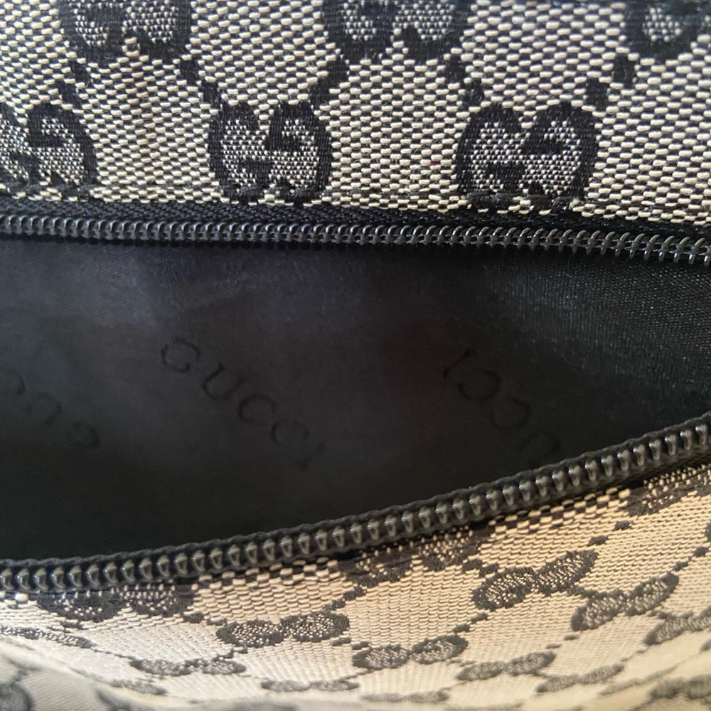 Black and Beige Canvas Satchel Belt Bag - Picture 8 of 9